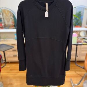 Elegant Black Women's Sweatshirt